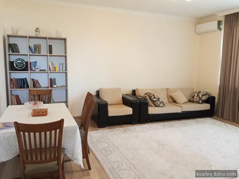 იყიდება 4 ოთახიანი სახლი თბილისში, 120 მ² — 250 000 USD | Tbilisi Homes