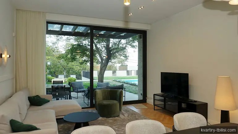 8-bedroom House for rent in Tbilisi, Tbilisi, 500 sqm — 9 000 USD/month | Tbilisi Homes