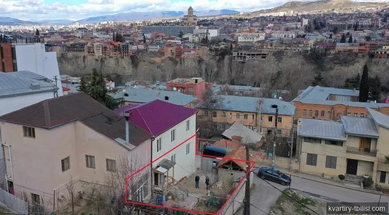 5-bedroom apartment