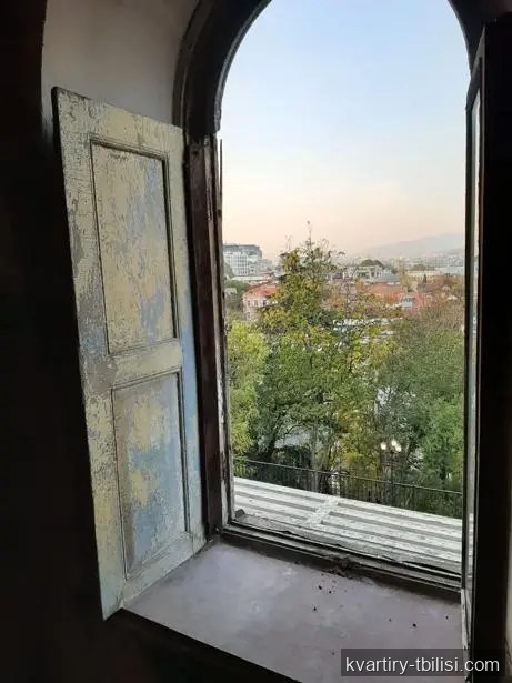 5-bedroom apartment