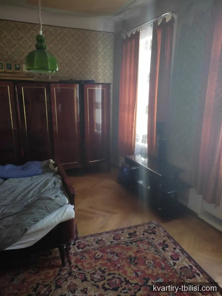 იყიდება 7 ოთახიანი სახლი ავლაბარში, 230 მ² — 190 000 USD | Tbilisi Homes