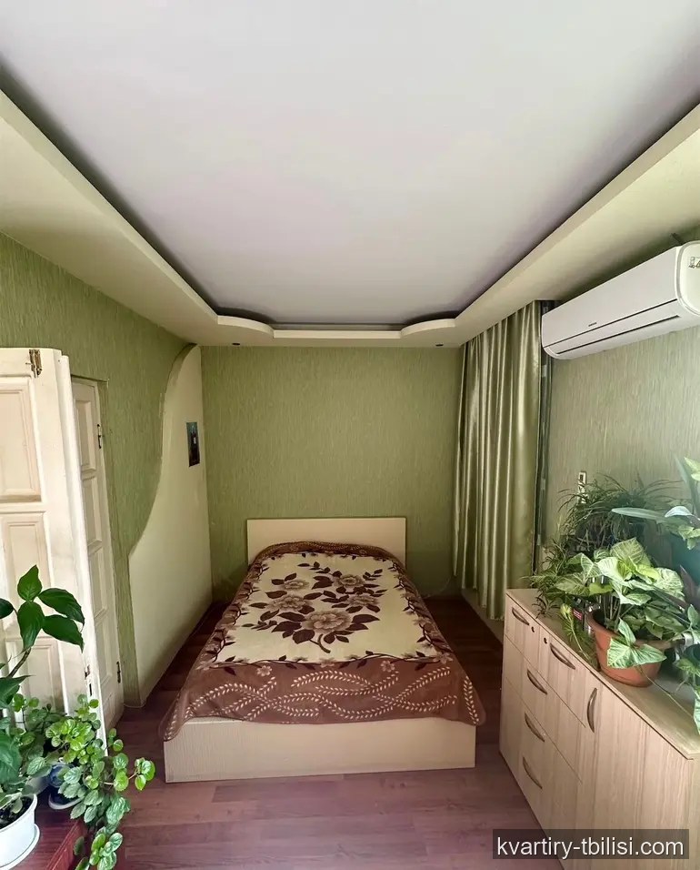 იყიდება 3 ოთახიანი სახლი ჩუღურეთში, 80 მ² — 110 000 USD | Tbilisi Homes
