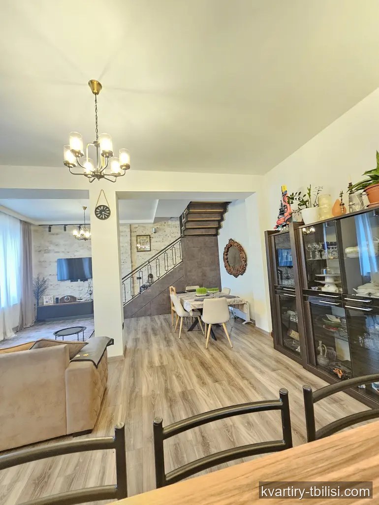 5-комнатный дом в Чугурети — 250 000 USD | Tbilisi Homes