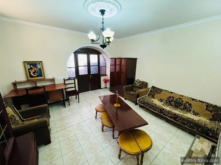 9-bedroom House for sale in Chugureti, Tbilisi, 250 sqm — 280 000 USD | Tbilisi Homes