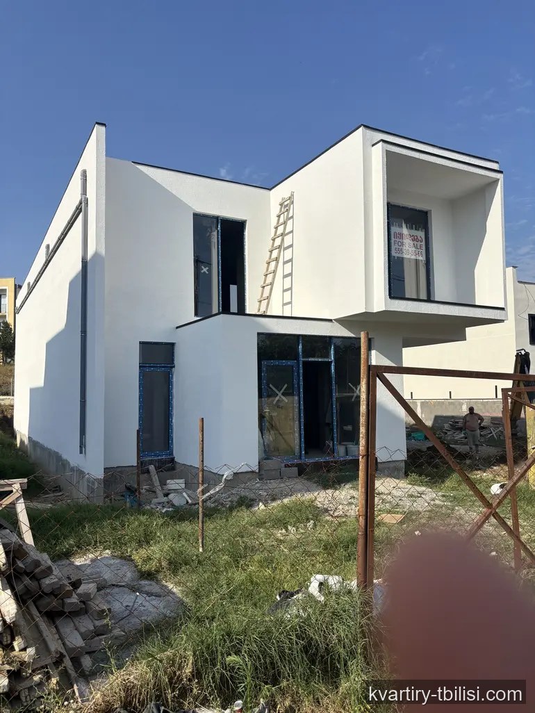 იყიდება 7 ოთახიანი სახლი დიდ დიღომში, 270 მ² — 265 000 USD | Tbilisi Homes