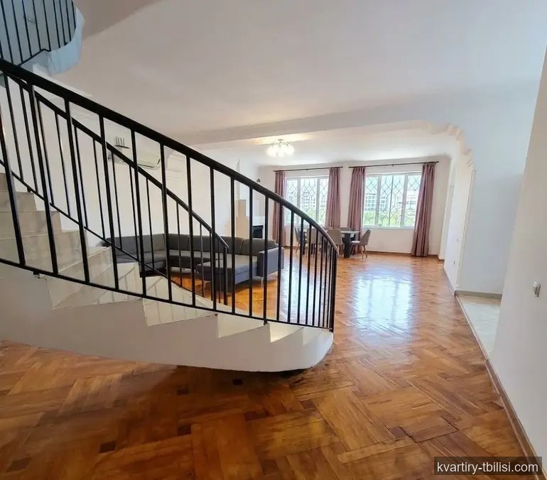 8-комнатный дом в Дигоми 1-9 — 2 200 USD/мес | Tbilisi Homes