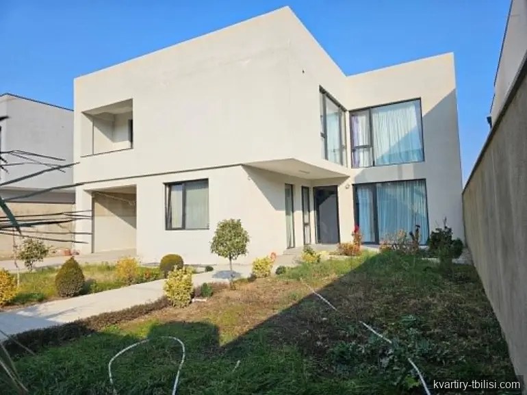 11-bedroom House for rent in Tbilisi, Tbilisi, 494 sqm — 4 800 USD/month | Tbilisi Homes