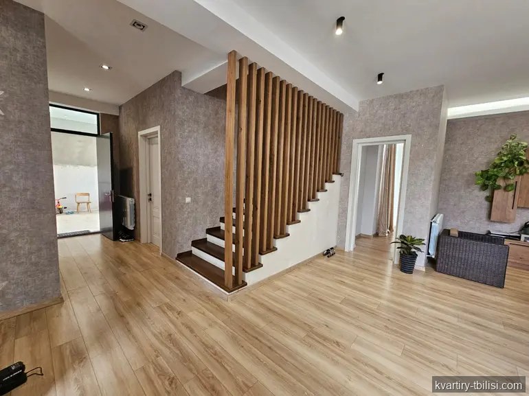 11-bedroom House for rent in Tbilisi, Tbilisi, 494 sqm — 4 800 USD/month | Tbilisi Homes