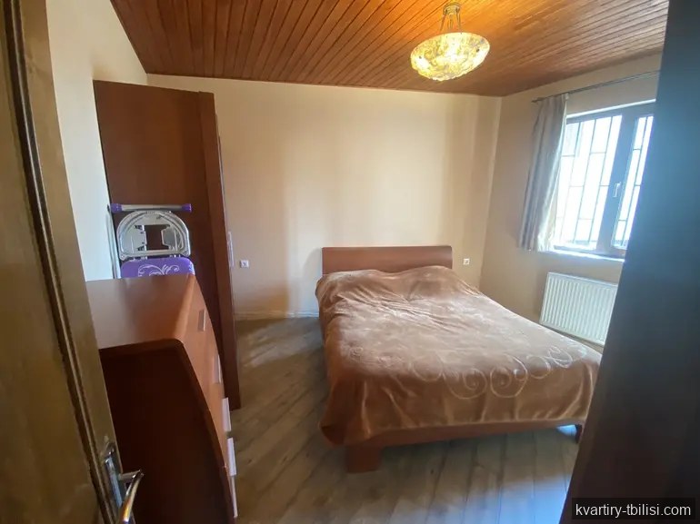 ქირავდება 7 ოთახიანი სახლი თბილისში, 250 მ² — 1 500 USD/თვეში | Tbilisi Homes