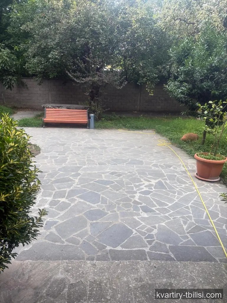 8-bedroom House for rent in Didi Digomi, Tbilisi, 270 sqm — 3 500 USD/month | Tbilisi Homes