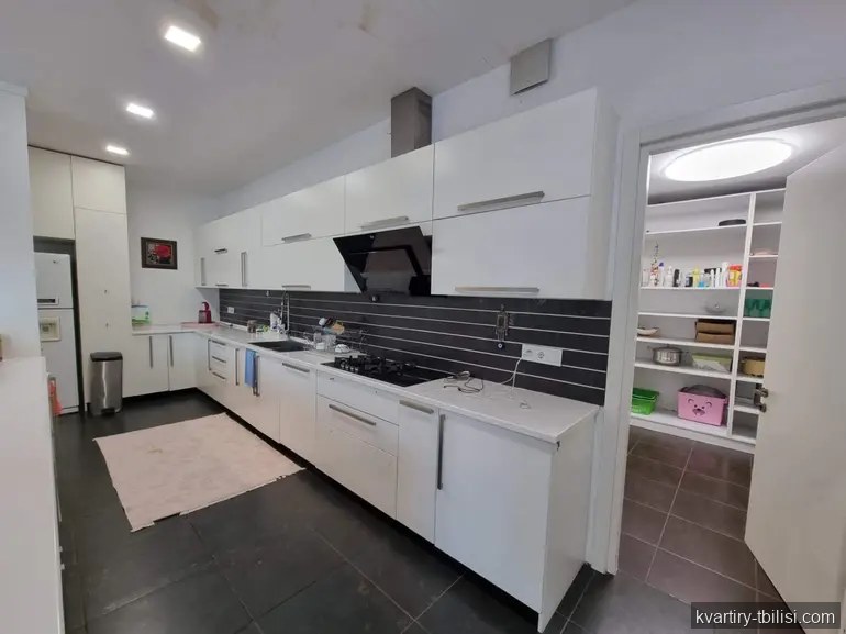 9-комнатный дом в Диди Дигоми — 10 000 USD/мес | Tbilisi Homes