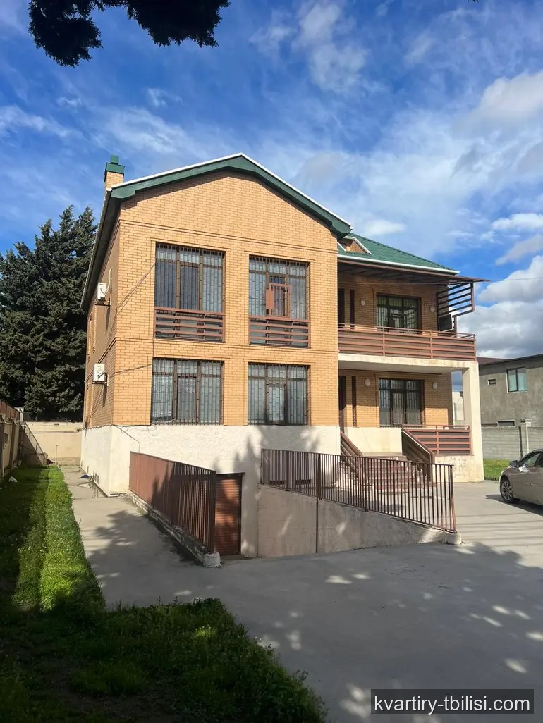 10-комнатный дом в Дигоми 1-9 — 2 500 USD/мес | Tbilisi Homes