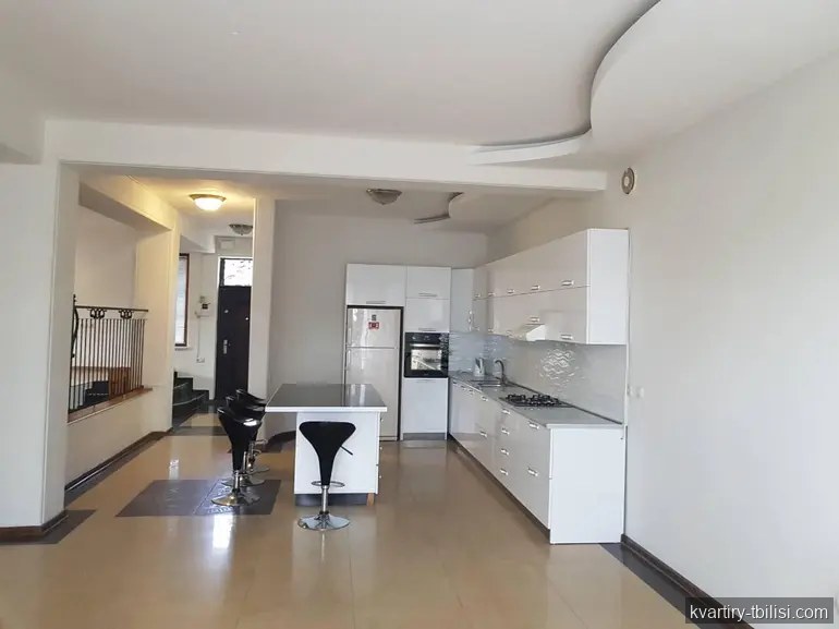 11-bedroom House for rent in Digomi 1-9, Tbilisi, 1000 sqm — 2 500 USD/month | Tbilisi Homes