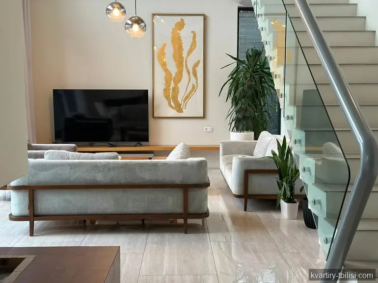 7-комнатный дом в Дигоми 1-9 — 5 000 USD/мес | Tbilisi Homes
