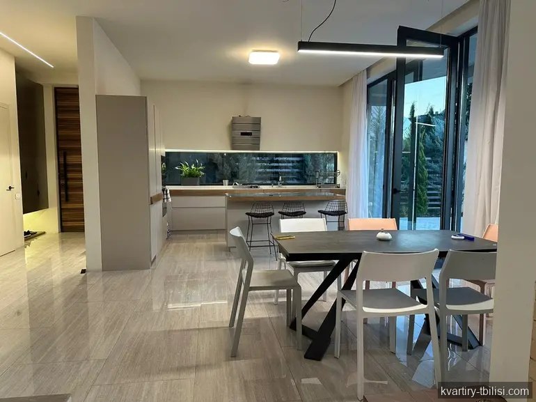7-комнатный дом в Дигоми 1-9 — 5 000 USD/мес | Tbilisi Homes
