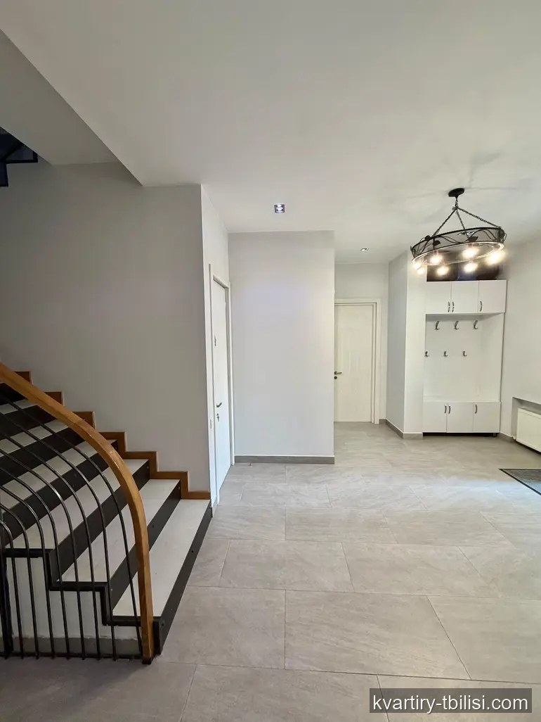 8-bedroom House for rent in Digomi 1-9, Tbilisi, 402 sqm — 4 000 USD/month | Tbilisi Homes