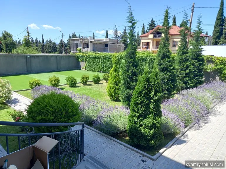 8-bedroom House for rent in Digomi 1-9, Tbilisi, 493 sqm — 5 000 USD/month | Tbilisi Homes