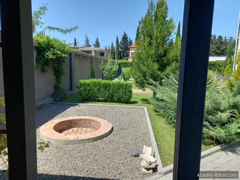 8-bedroom House for rent in Digomi 1-9, Tbilisi, 493 sqm — 5 000 USD/month | Tbilisi Homes