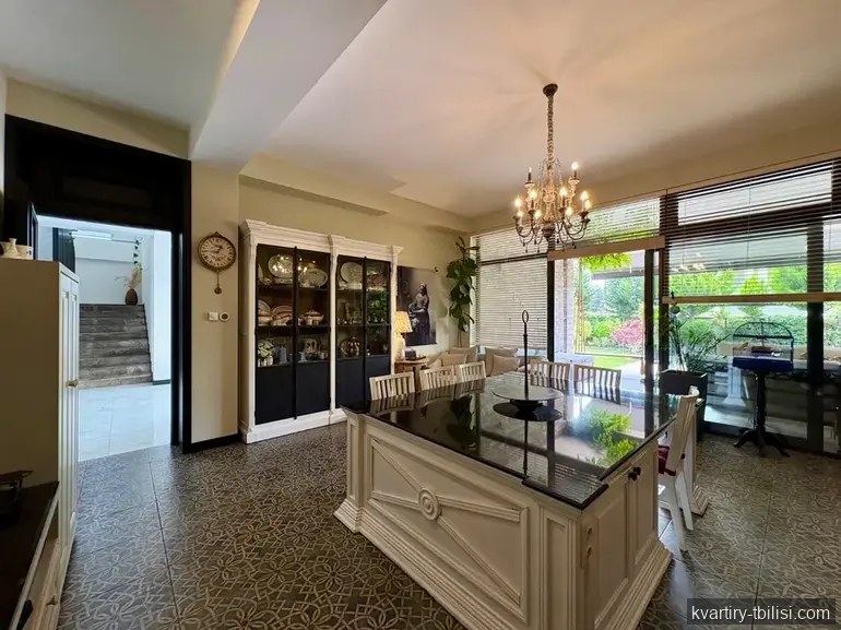 8-комнатный дом в Дигоми 1-9 — 12 000 USD/мес | Tbilisi Homes