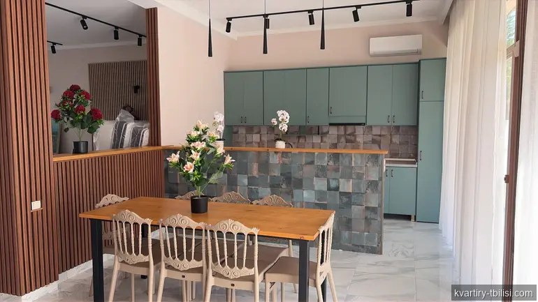 9-комнатный дом в Дигоми 1-9 — 3 500 USD/мес | Tbilisi Homes