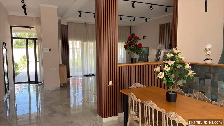 9-комнатный дом в Дигоми 1-9 — 3 500 USD/мес | Tbilisi Homes
