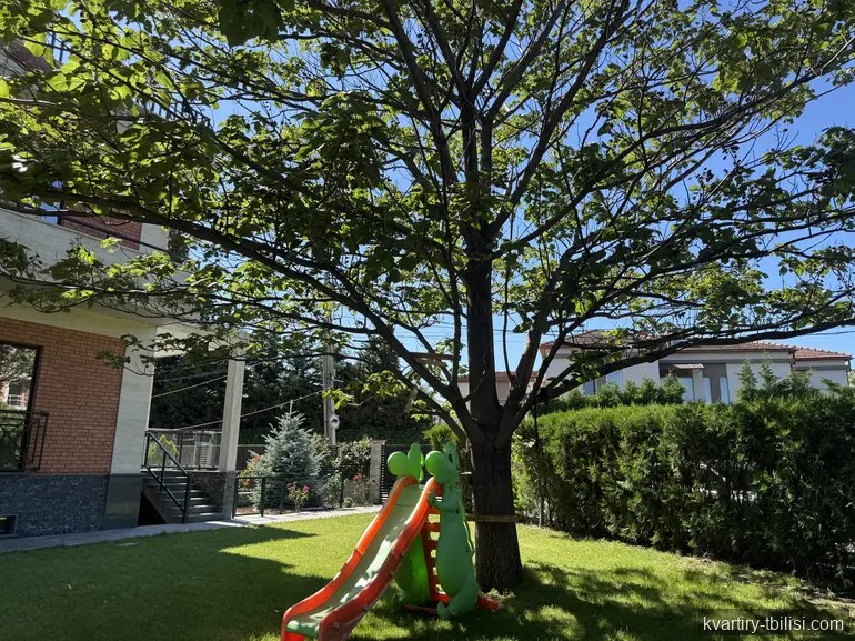 9-bedroom House for rent in Digomi 1-9, Tbilisi, 230 sqm — 2 950 USD/month | Tbilisi Homes