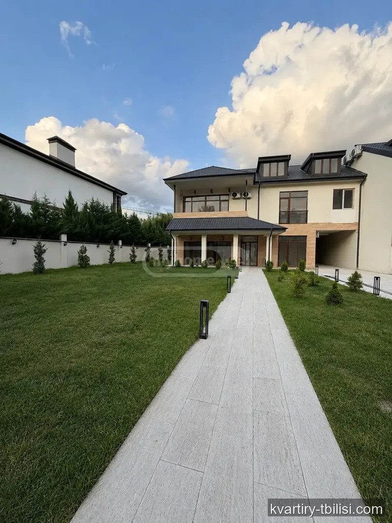 9-комнатный дом в Дигоми 1-9 — 3 500 USD/мес | Tbilisi Homes