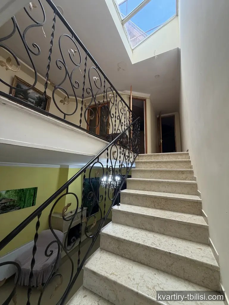 5-комнатный дом на Элиа — 1 500 USD/мес | Tbilisi Homes