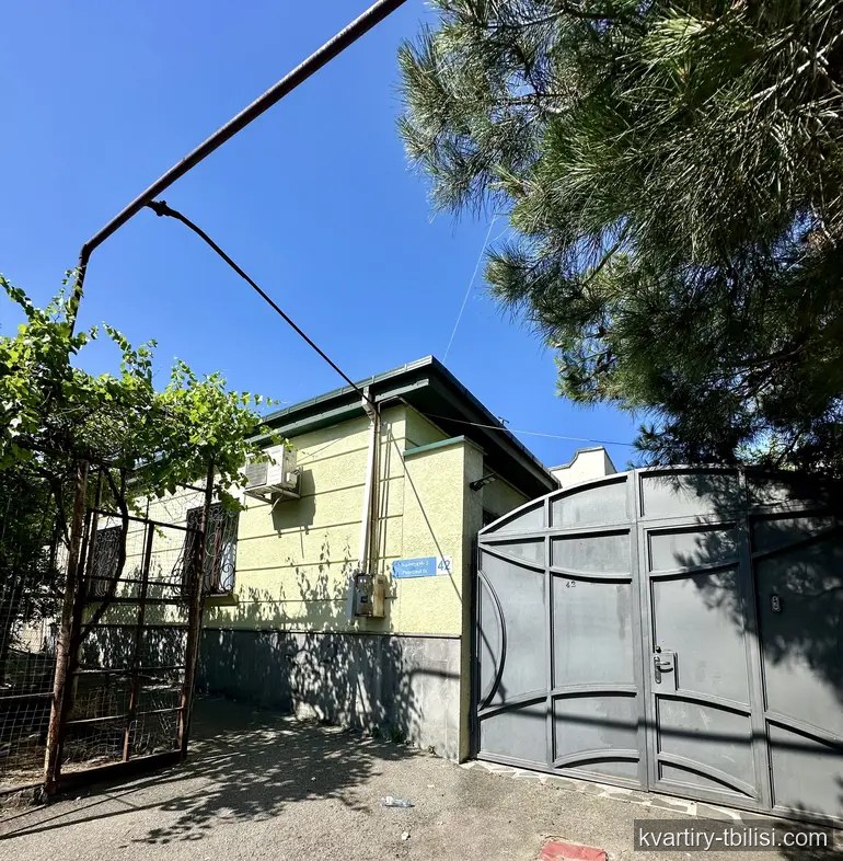 4-комнатный дом в Исани — 1 500 USD/мес | Tbilisi Homes