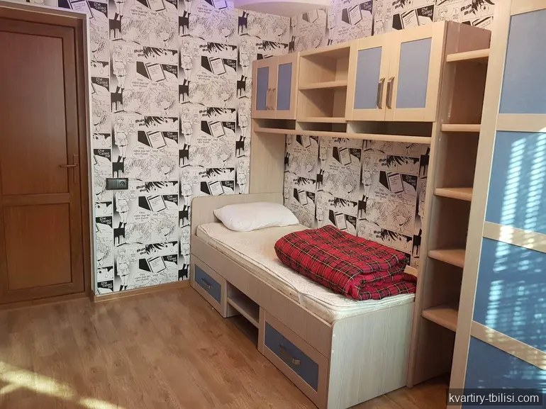 ქირავდება 4 ოთახიანი სახლი ისანში, 110 მ² — 550 USD/თვეში | Tbilisi Homes