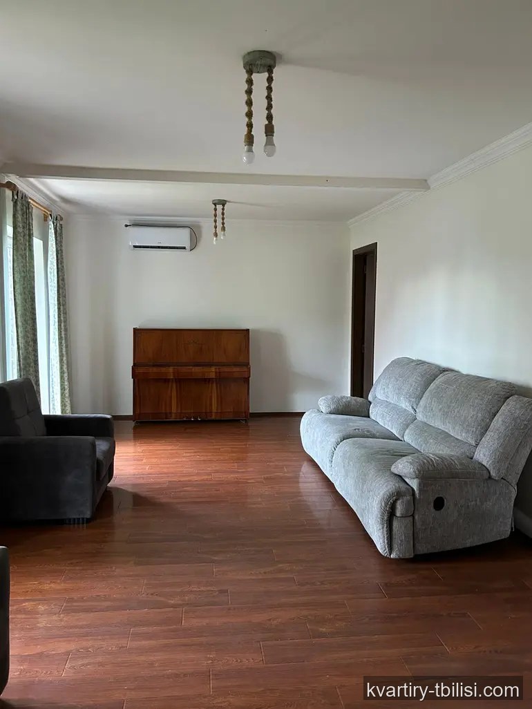 5-комнатный дом в Исани — 900 USD/мес | Tbilisi Homes