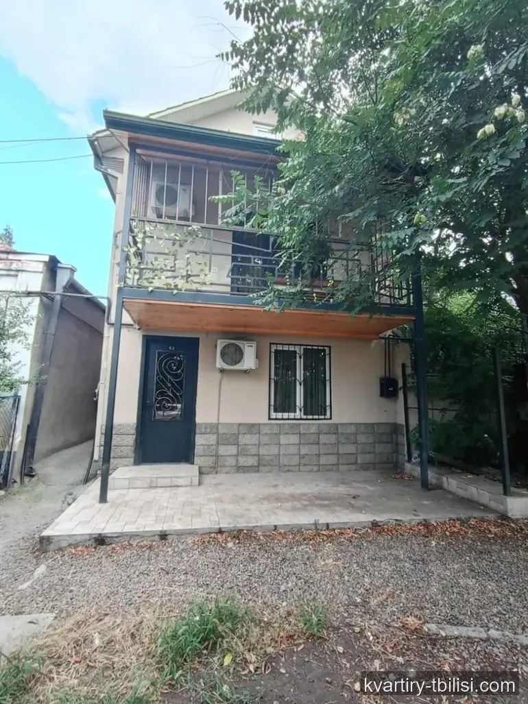 ქირავდება 5 ოთახიანი სახლი ისანში, 235 მ² — 1 500 USD/თვეში | Tbilisi Homes