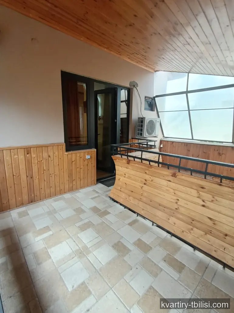 ქირავდება 5 ოთახიანი სახლი ისანში, 235 მ² — 1 500 USD/თვეში | Tbilisi Homes