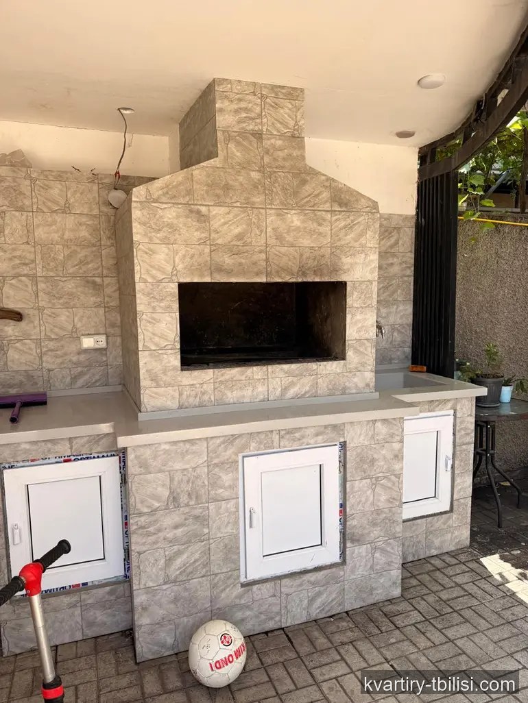 8-комнатный дом в Исани — 2 300 USD/мес | Tbilisi Homes