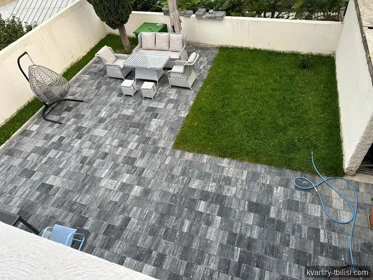 8-комнатный дом в Исани — 2 500 USD/мес | Tbilisi Homes