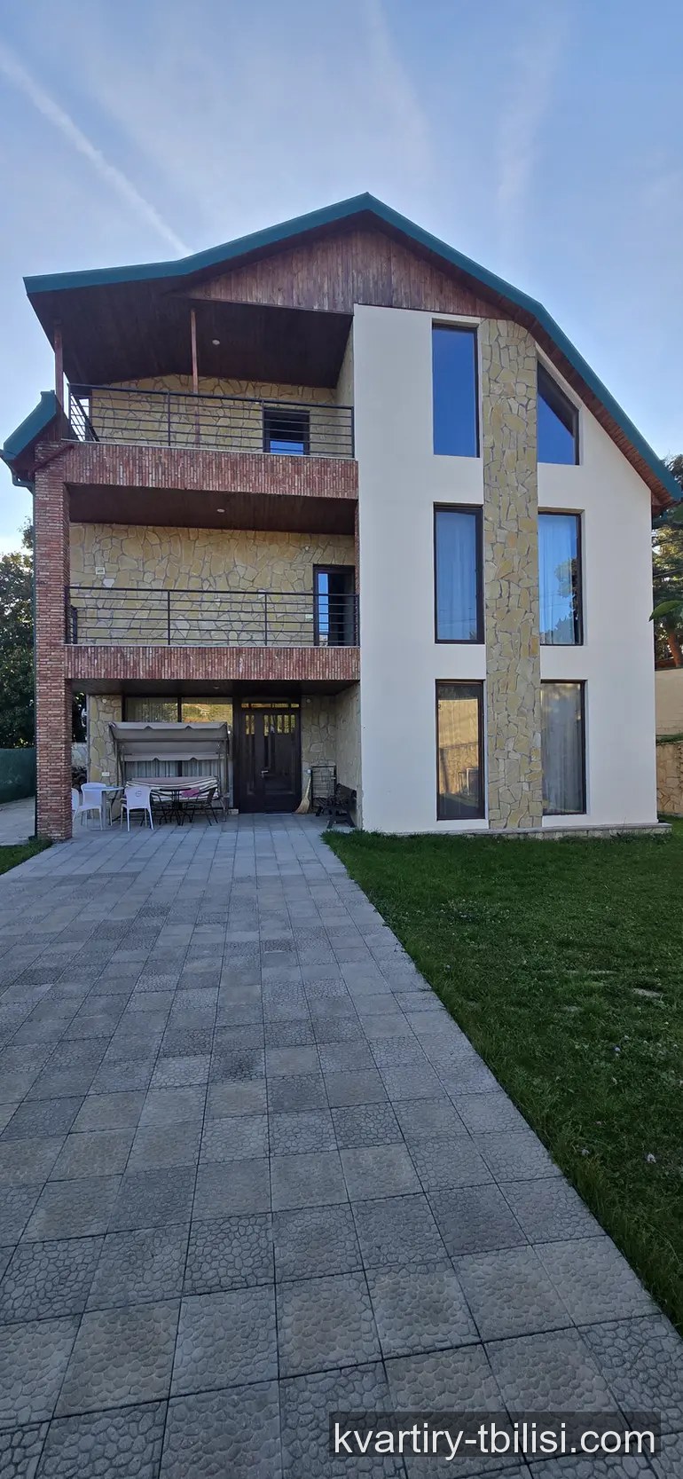 8-bedroom House for rent in Kojori, Tbilisi, 420 sqm — 1 200 USD/month | Tbilisi Homes