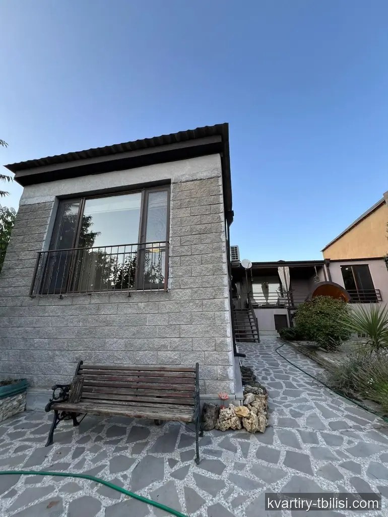 7-bedroom House for rent in Lotkini, Tbilisi, 250 sqm — 1 300 USD/month | Tbilisi Homes