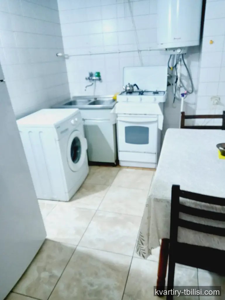 3-комнатный дом на Мтацминде — 500 USD/мес | Tbilisi Homes
