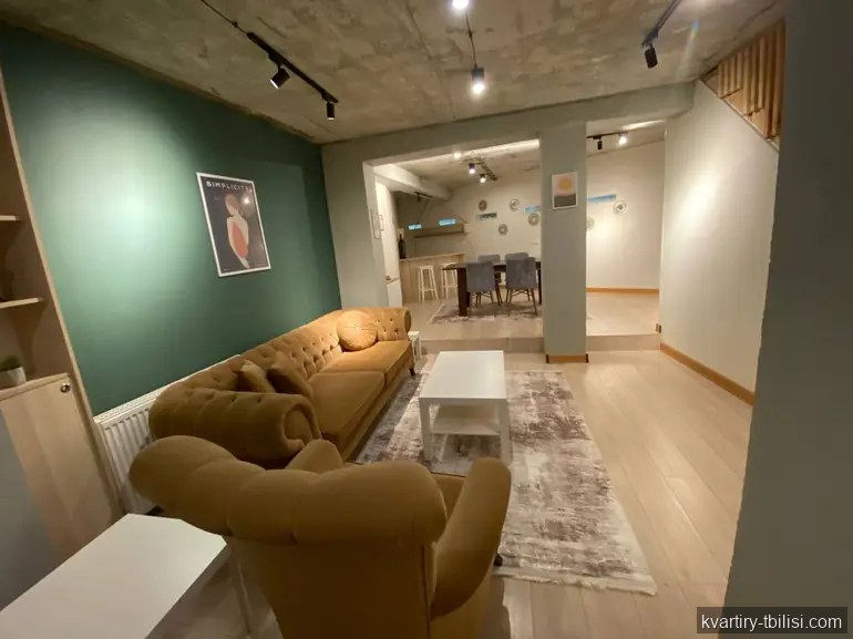 5-комнатный дом на Мтацминде — 1 200 USD/мес | Tbilisi Homes