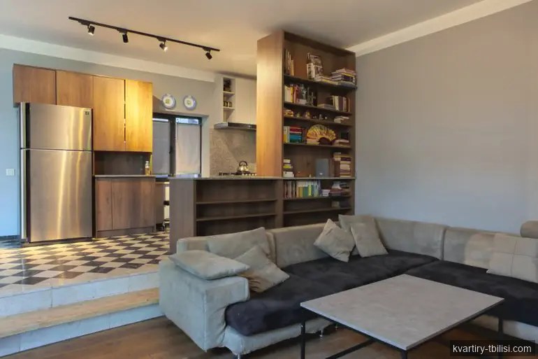 7-комнатный дом на Мтацминде — 3 500 USD/мес | Tbilisi Homes