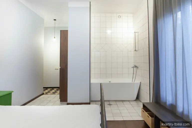 7-комнатный дом на Мтацминде — 3 500 USD/мес | Tbilisi Homes