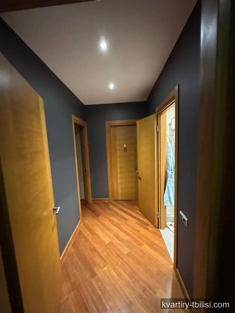 7-комнатный дом на Мтацминде — 2 900 USD/мес | Tbilisi Homes