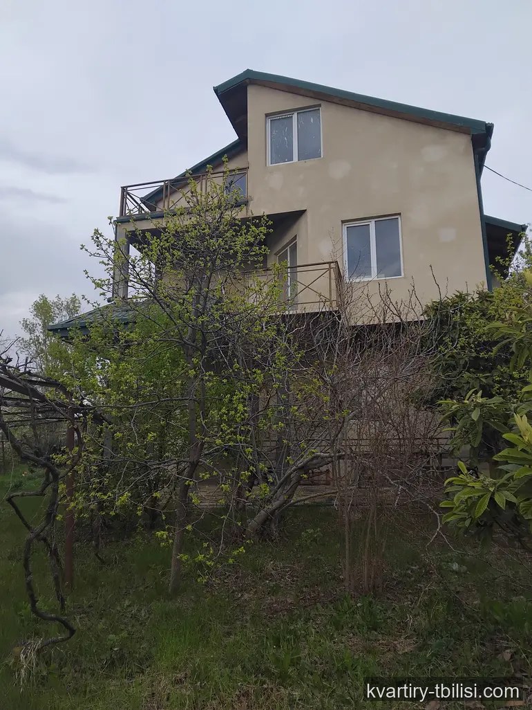 9-bedroom House for rent in Mukhiani, Tbilisi, 260 sqm — 948 USD/month | Tbilisi Homes