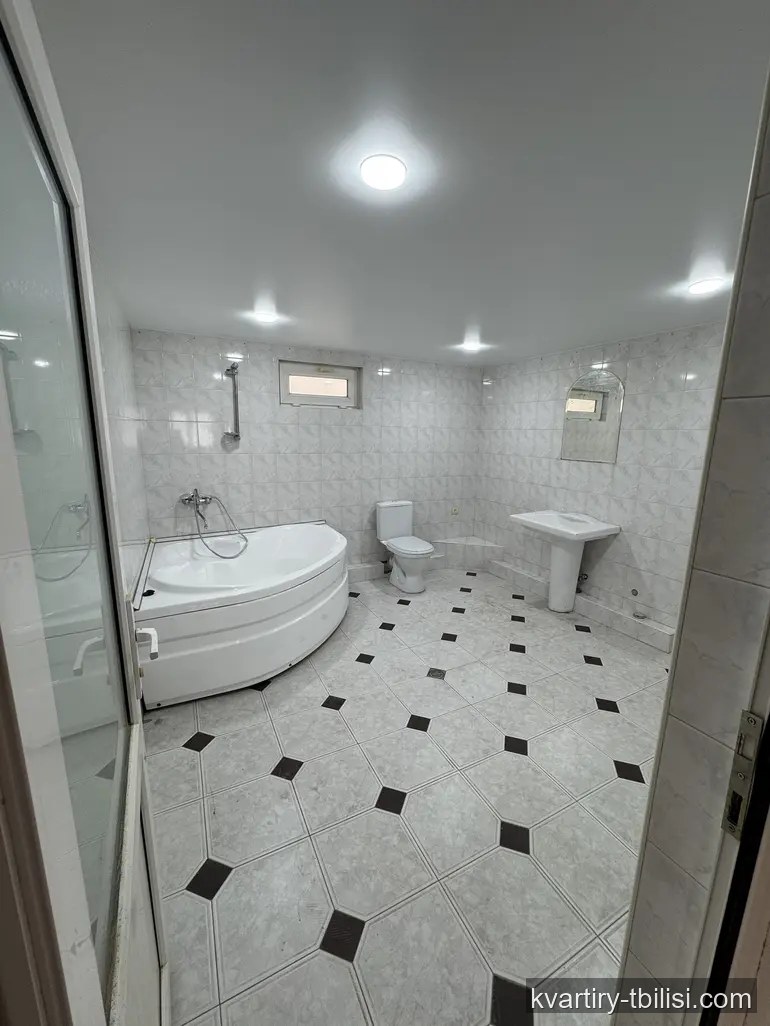 9-комнатный дом в Надзаладеви — 2 000 USD/мес | Tbilisi Homes