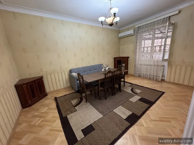 9-комнатный дом в Надзаладеви — 2 000 USD/мес | Tbilisi Homes