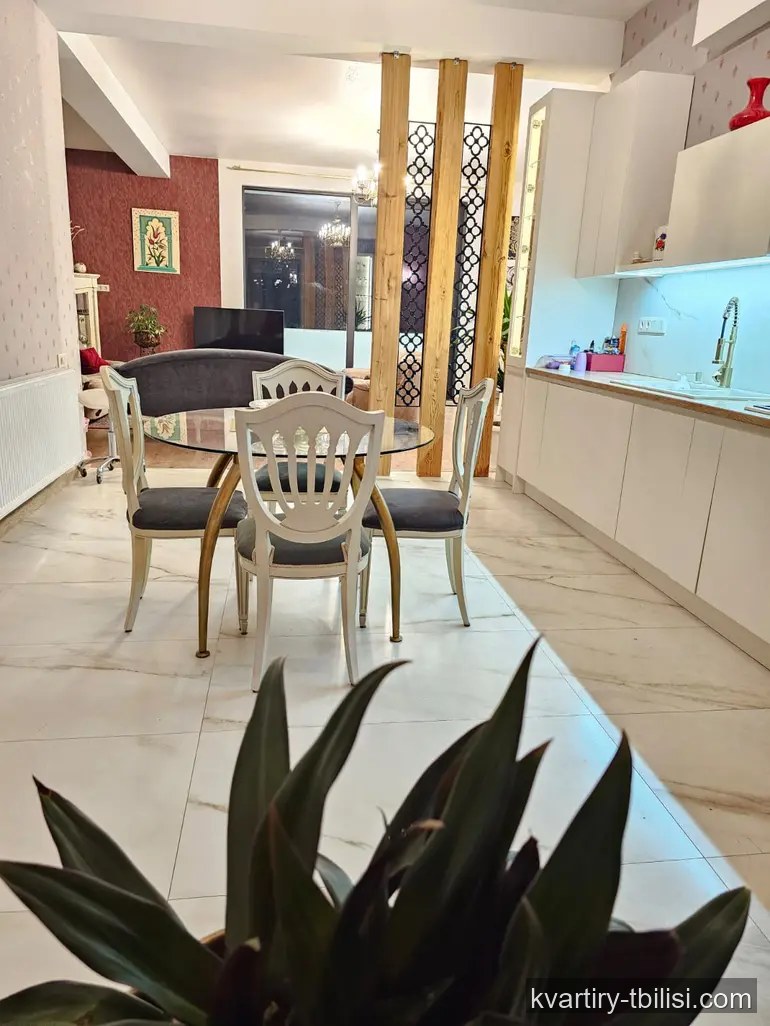 10-bedroom House for rent in Nutsubidze, Tbilisi, 480 sqm — 6 930 USD/month | Tbilisi Homes