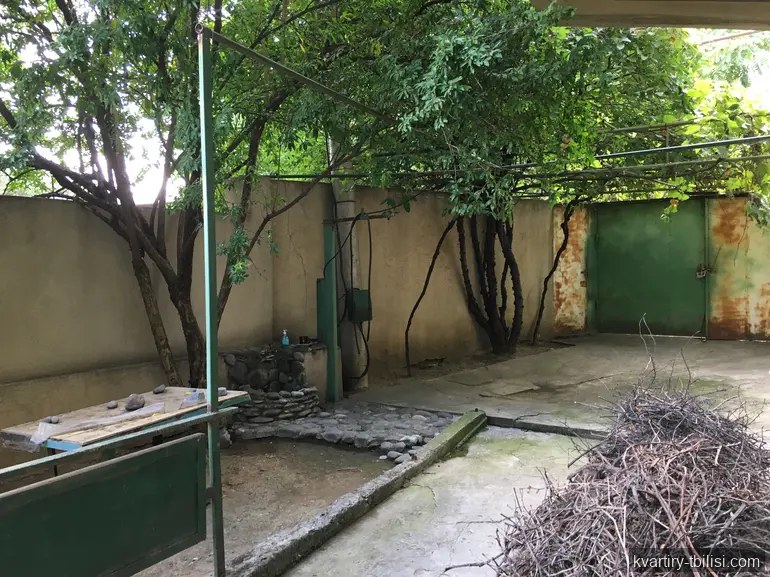 11-комнатный дом на Нутсубидзе — 1 900 USD/мес | Tbilisi Homes