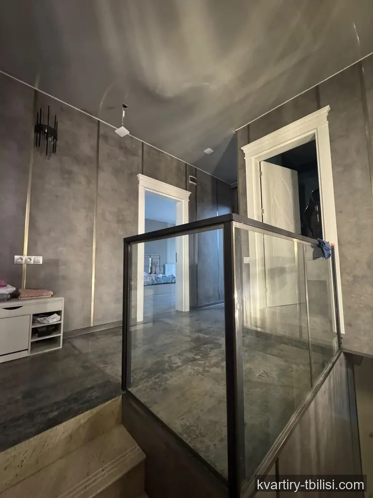 7-bedroom House for rent in Nutsubidze, Tbilisi, 240 sqm — 3 100 USD/month | Tbilisi Homes