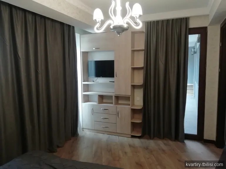 10-комнатный дом в Ортачале — 1 550 USD/мес | Tbilisi Homes
