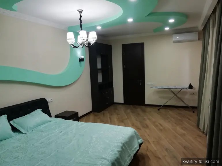 10-комнатный дом в Ортачале — 1 550 USD/мес | Tbilisi Homes